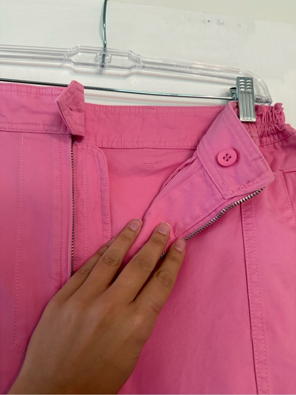 Skims Woven Outdoor Pant - Picture 4 of 8